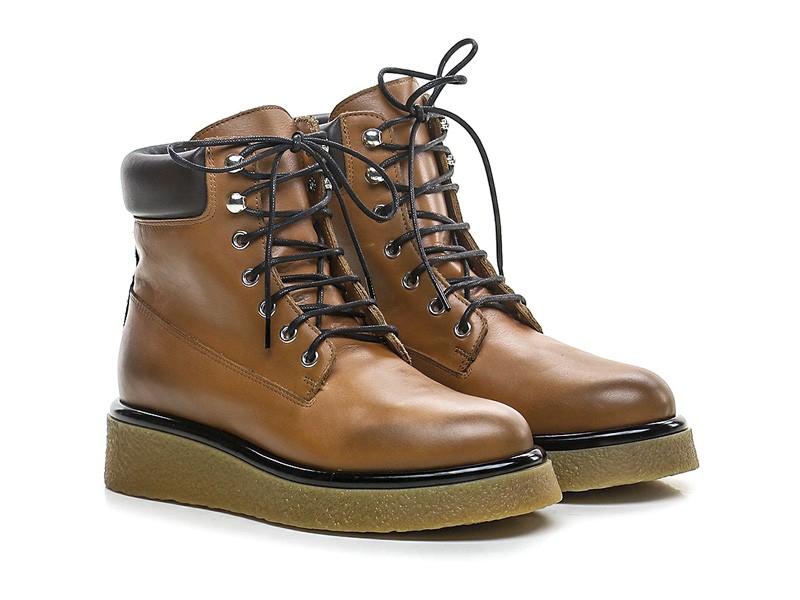 Botinetas bajas acordonadas