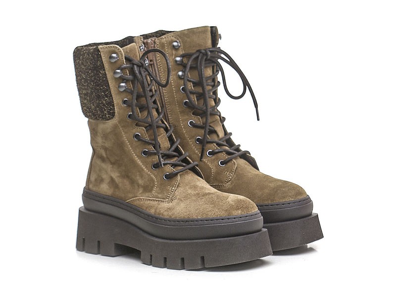 Botas bajas acordonadas