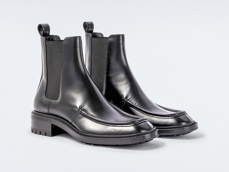 Men’s Chelsea and dress ankle boots in smooth leather