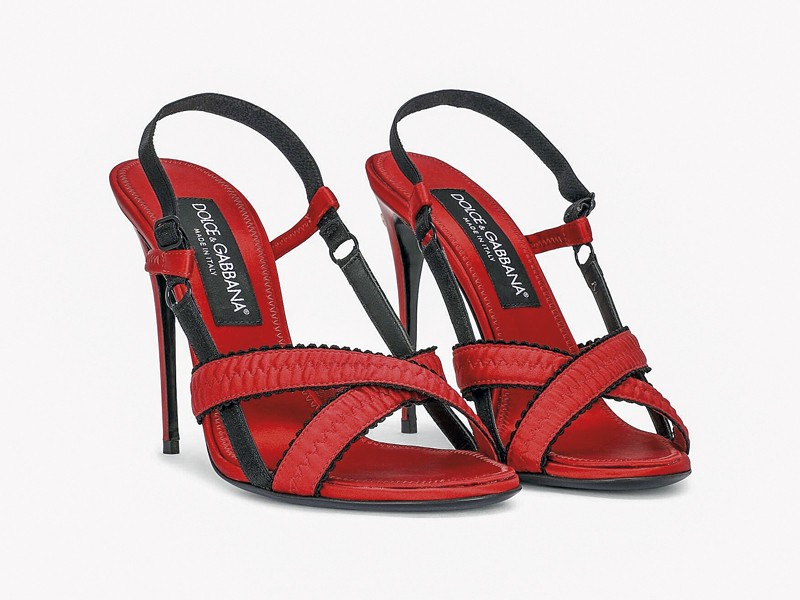 High Heeled Sandals: Sober and Elegant