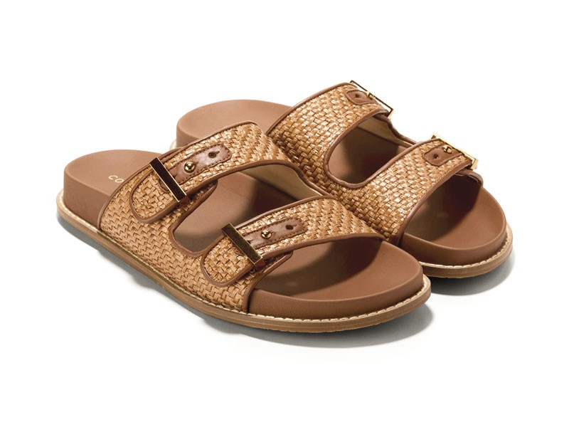 Flat sandals