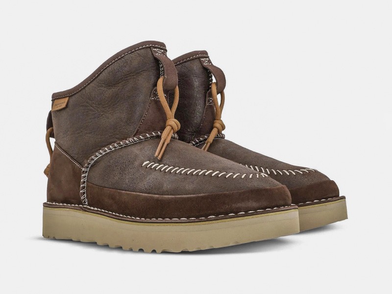 Puffer booties expand volume on the upper