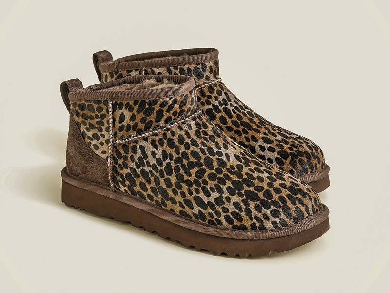 Puffer booties expand volume on the upper
