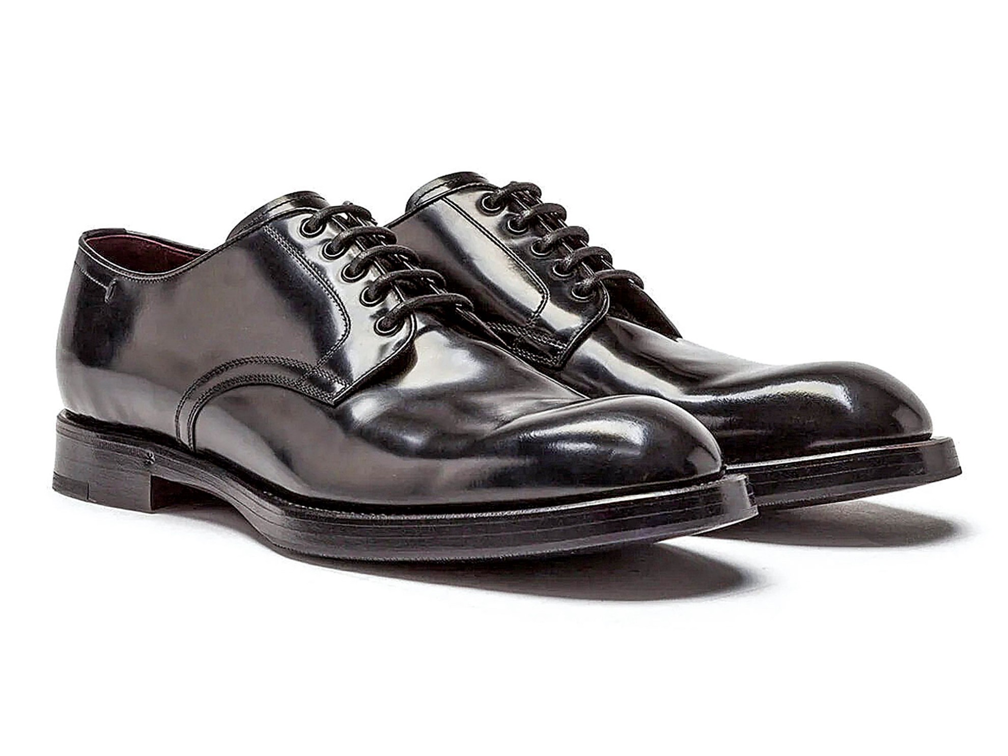 Lace-up dress shoes