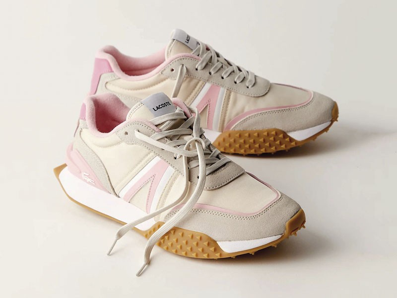 Urban sports sneakers