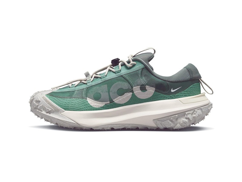 Urban sports sneakers
