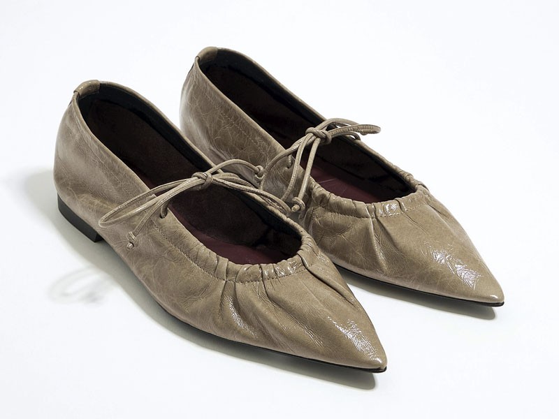 Ballerina Flats: Suggestive transparencies