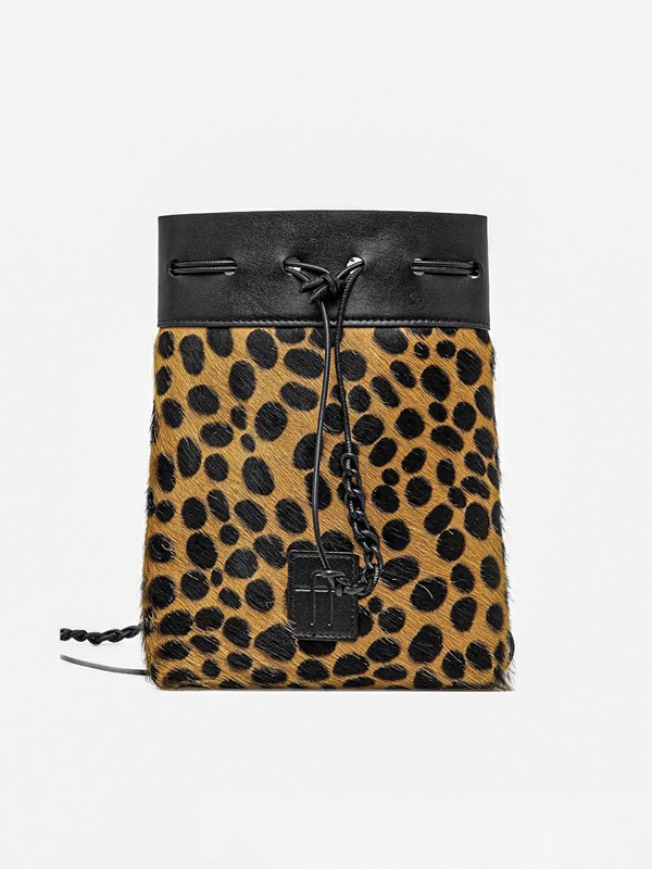El animal print coordina colecciones de calzado femenino