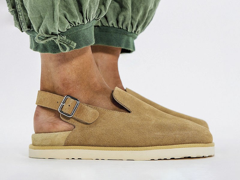 Slingbacks tramados destacan puntas finas y tiras posteriores