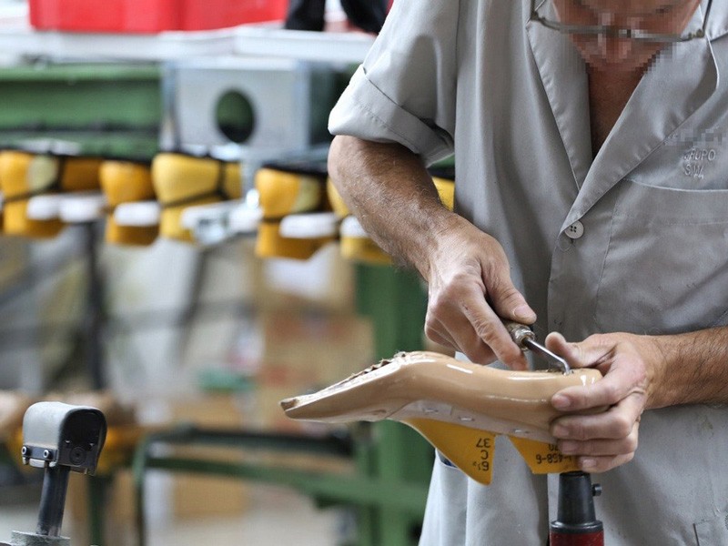 La tarea conjunta del gremio y el gobierno nacional procura preservar a la industria local ante productos importados.