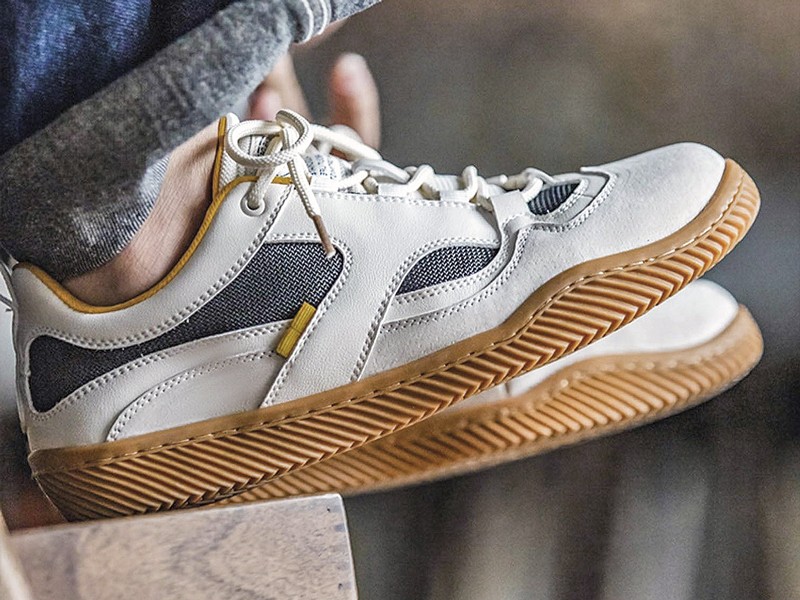 Urban sports sneakers: Updated and comfortable