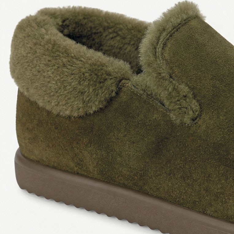 Gemini_Generated_Image_1mvlhk1mvlhk1mvl- SLIP ON HOMBRES INVIERNO SERMA.jpg Men’s slip-on shoes with technical urban outsoles