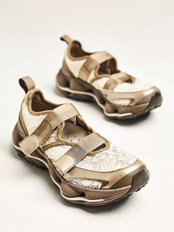 Fashion sneakers combine cutouts, laces and wavy soles