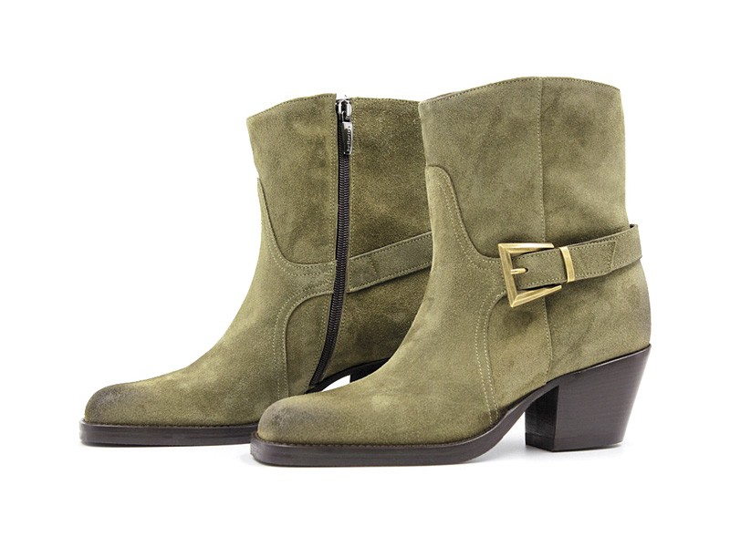 BOTAS BOTINETAS ALTAS LISAS MUJER TENDENCIA OTOÑO INVIERNO 2026 CALZADO SERMA156 1051-3.jpg High-ankle booties with platforms and clean lines