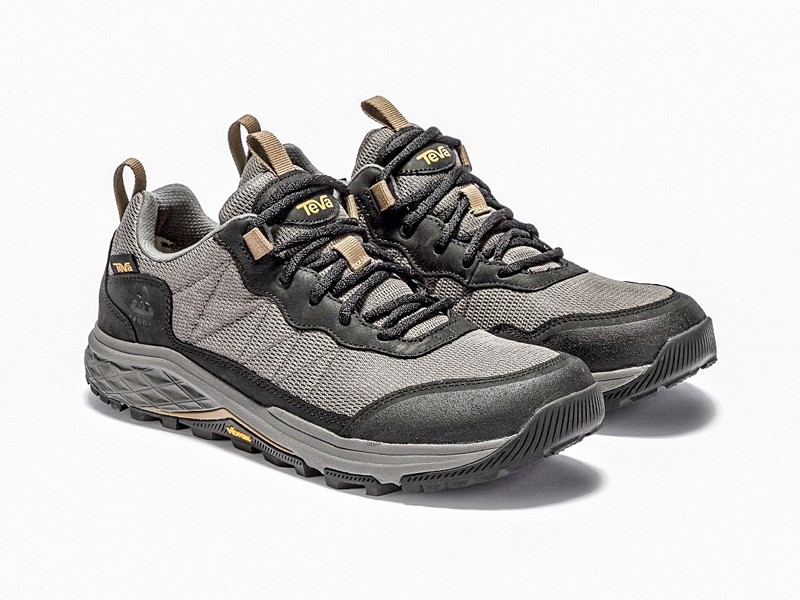 Urban sports sneakers