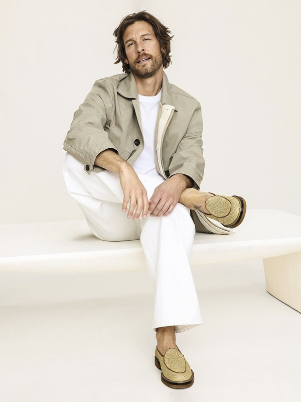 MOCASINES MSPORT HOMBRE CALZADO TENDENCIA PRIMAVERA VERNAO 2026 2027 SERMA167Banana-Republic.jpg Mocasines sport actualizan suelas, color y capelladas blandas