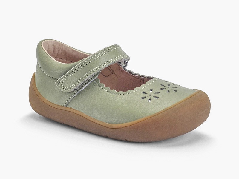 Zapatos infantiles con moños, mary jane y mocasines urbanos