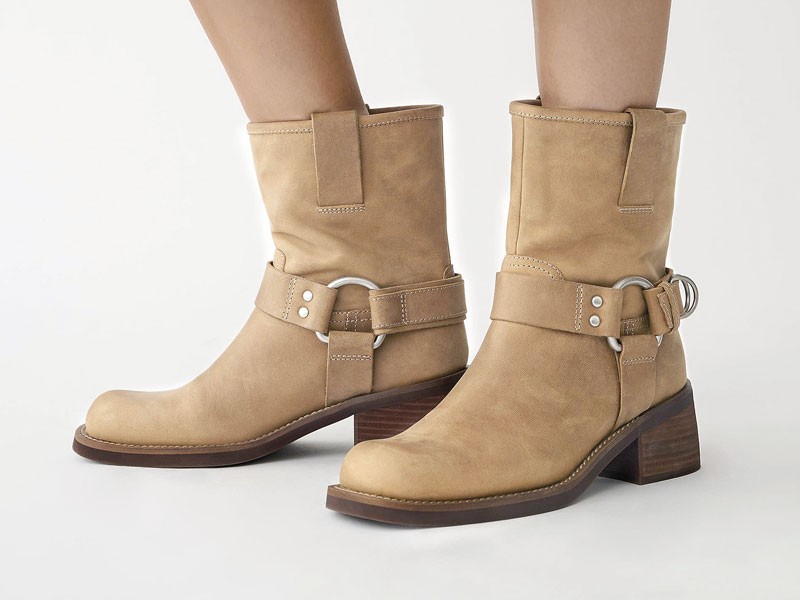 Flat booties: Among the favorites