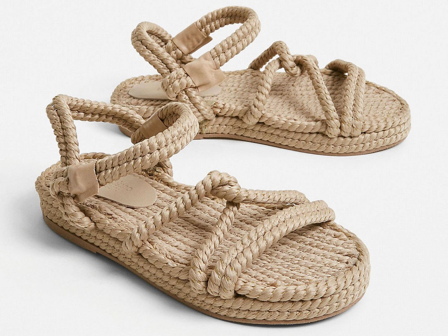 They are trend: ROPES for handmade sandals. LOOK AT THE PHOTOS