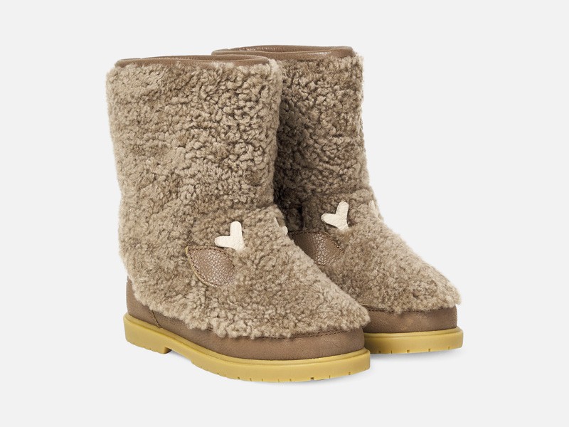 BOTAS BOTINETAS NIÑO NIÑA INFANTES TENDENCIAS OTOÑO INVIENRO 2026 SERMA 156 P01109370.jpg Kids footwear with visible fleece textures and warmth