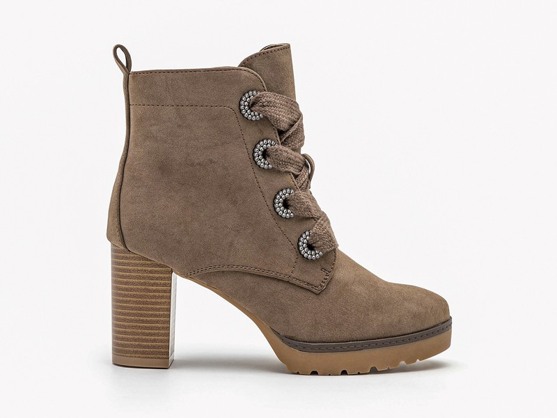 High lace-up booties