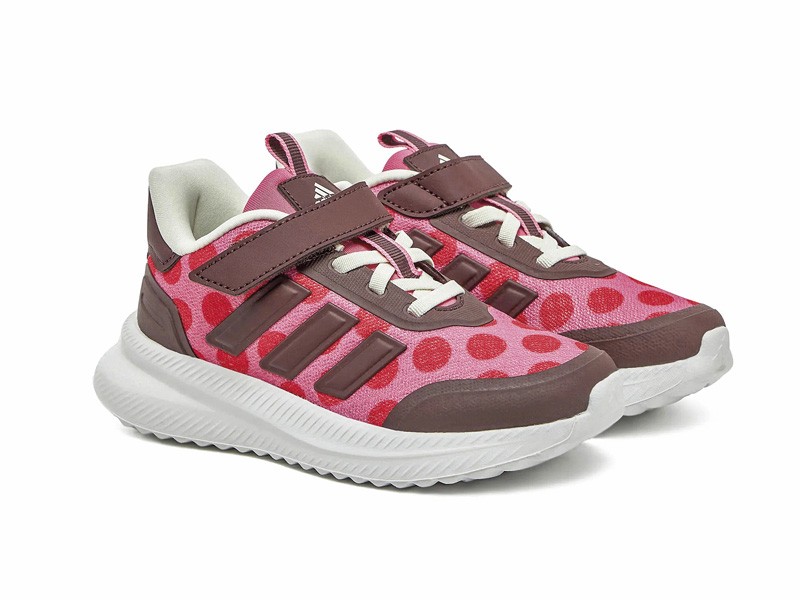 Closed children's shoes