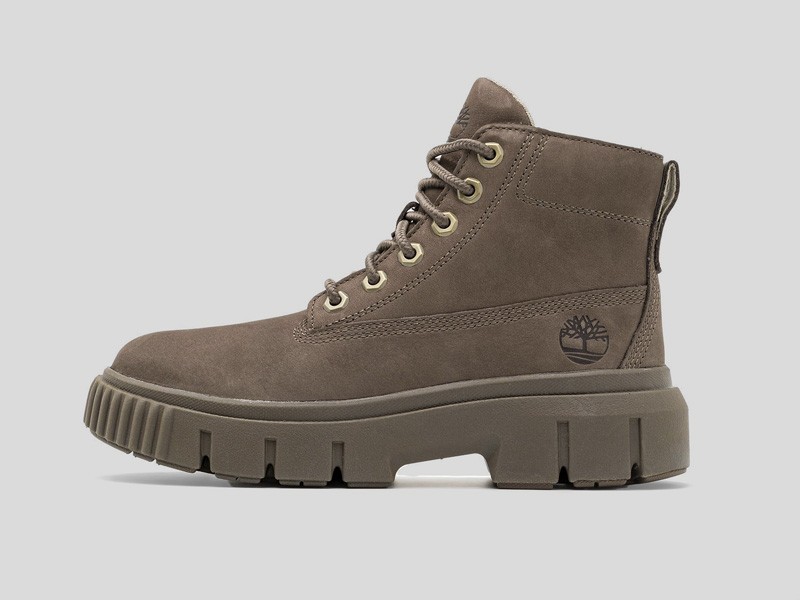 BOTINETAS BAJAS MUJER TENDENCIAS OTOÑO INVIENRO 2026 SERMA 156 dfe4efd77d954d7b8660d5a92d6d6a98.jpg Monochrome booties with chunky lug soles