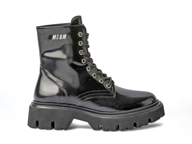 Flat lace-up booties