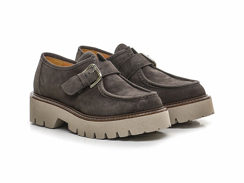 Bajos Lisos: Indoor urbano