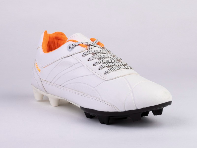 KIOSHI enters the football boot market