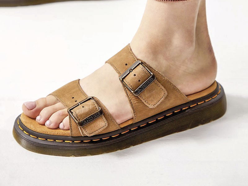 Chanclas / Sandalias Bajas