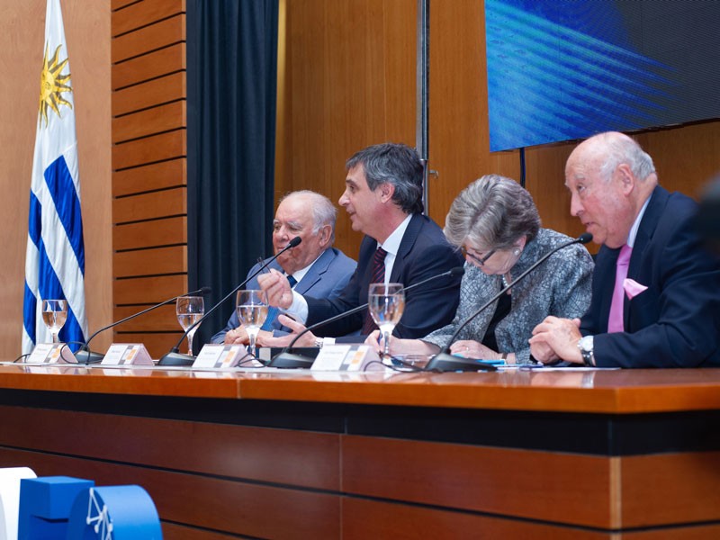 El proyecto impulsado por el gobierno, tiende a lograr acuerdos para definir una política industrial a largo plazo, con vista a 2050.