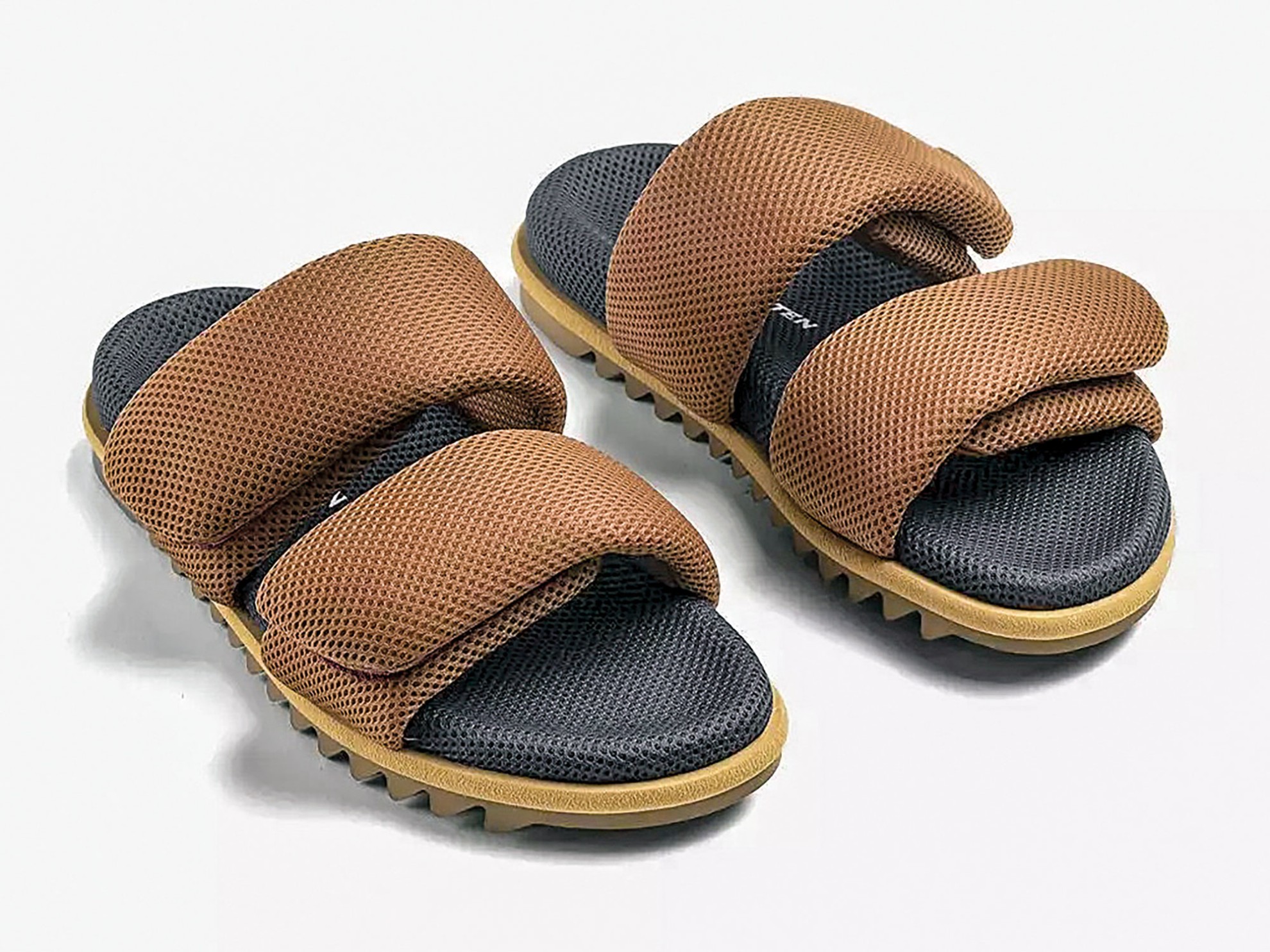 Chanclas masculinas: Máximo confort para la temporada