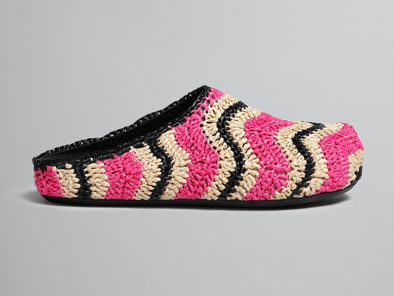 FOTO-9.-MARNI.jpg Summer 23/24 Previews. Exclusive multicolored crochet raffia for new MARNI models