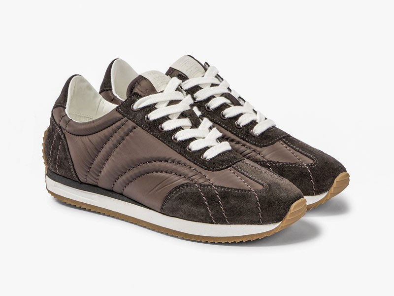 Urban sports sneakers