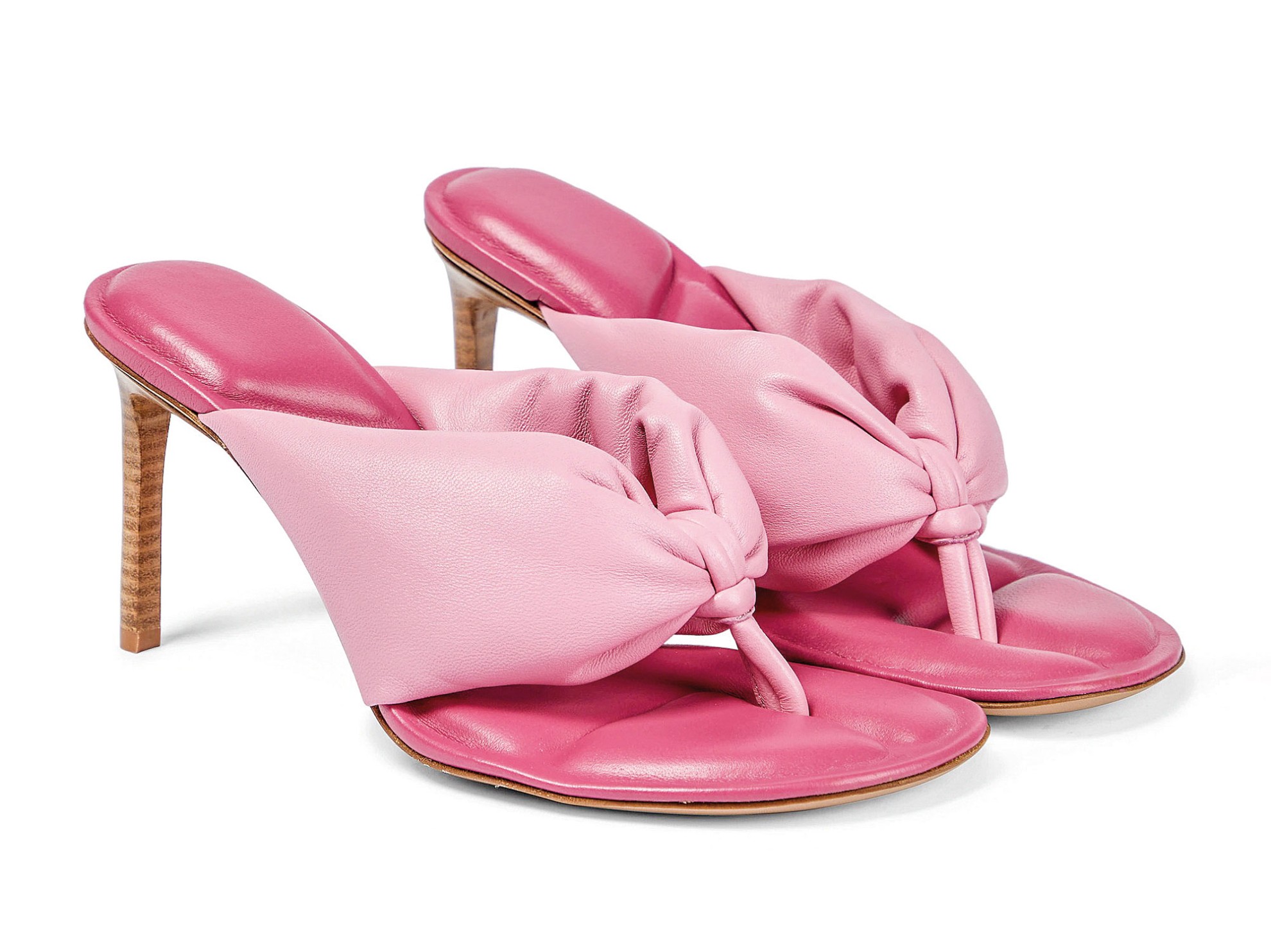 Flip flops with high heels and platforms: Minimal uppers, greater sensuality