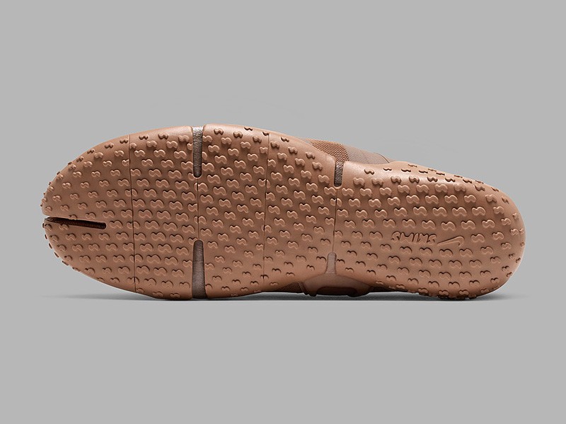 TENDENCIAS CALZADO NIKE SKIMS Rift KIM KARDASHIAN SERMA FOTO-5.jpg NIKE insiste con Las SKIMS Rift de dedos separados. ¿Funcionarán?