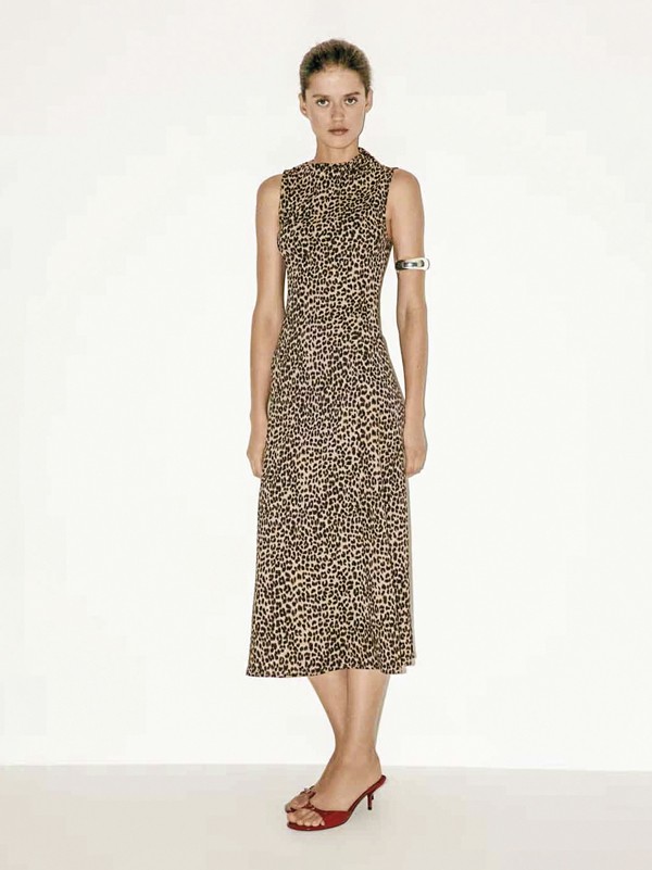 El animal print coordina colecciones de calzado femenino